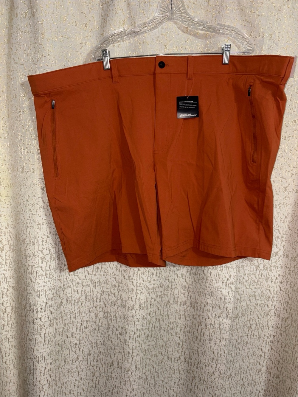 Eddie Bauer Men's Rusty Colored Horizon Guide Wander Shorts, NWT, Size 52T